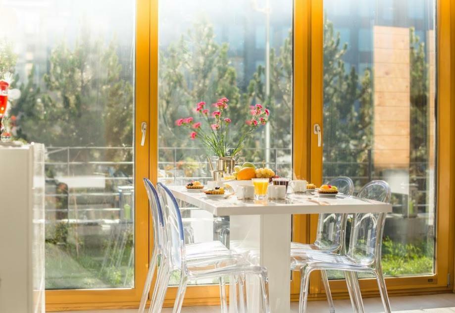 Garden Apartment Cracow- Shopping Mall 1Min, Underground Parking, Family Friendly, City Center Cracovia Esterno foto
